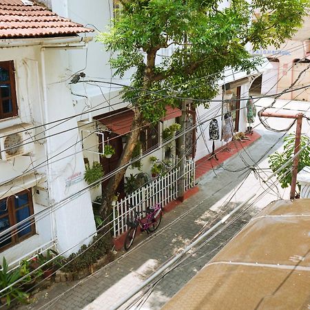 Mother Tree Inn Kochi Eksteriør bilde